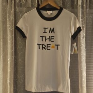 Halloween LuLaRoe " I'M THE TREAT"  Black and Off White Tee